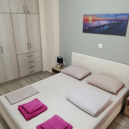 אתונה Alimos Apartments מראה חיצוני תמונה