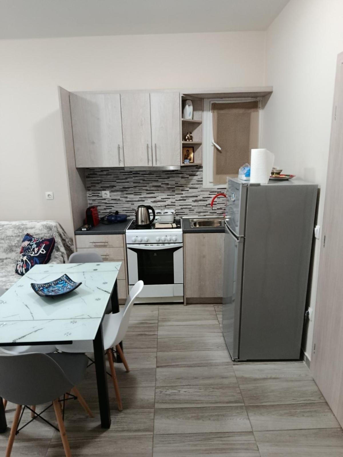 אתונה Alimos Apartments מראה חיצוני תמונה