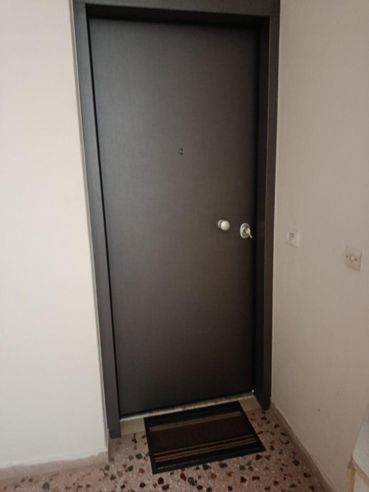 אתונה Alimos Apartments מראה חיצוני תמונה
